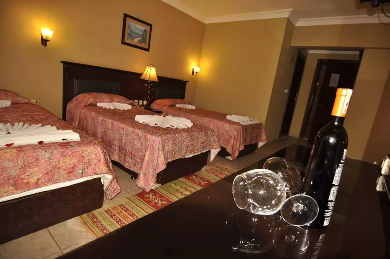 CLUBDORADO_SHABAVIZ (20).jpg